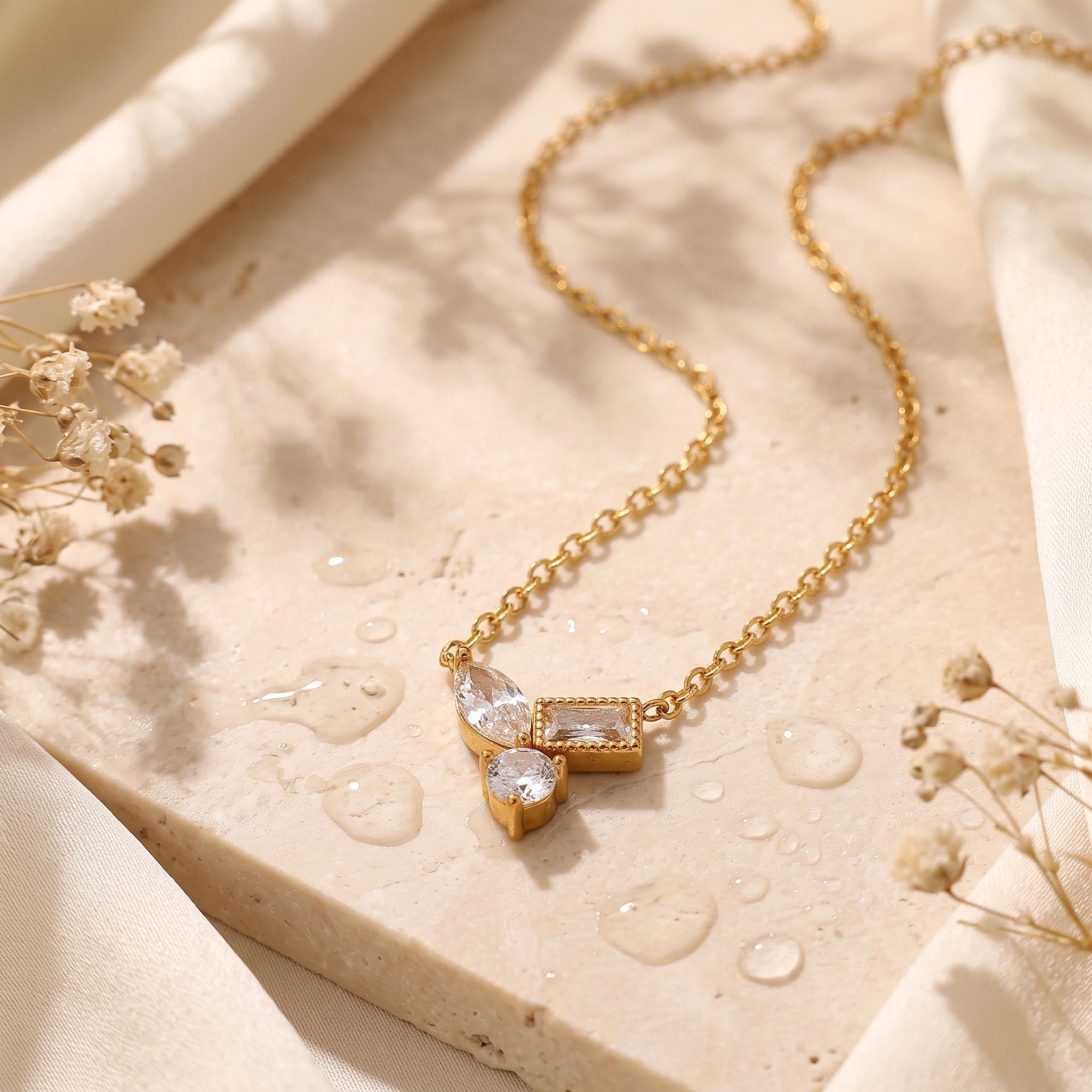 The Elyssara Necklace