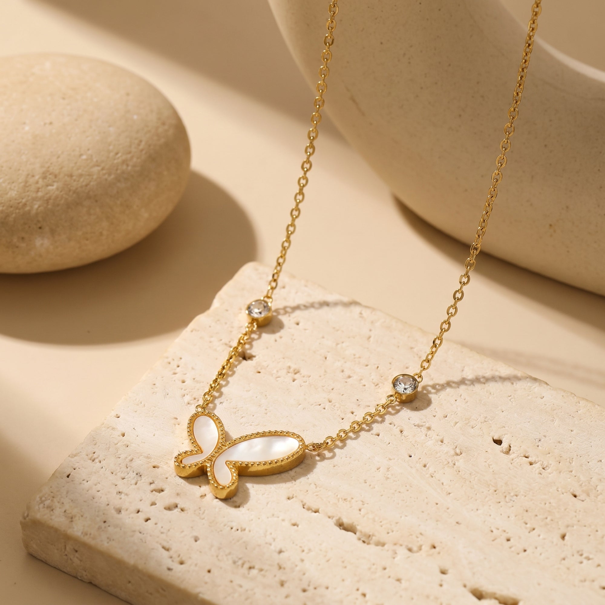 The Vanessa Mother of Pearl Necklace