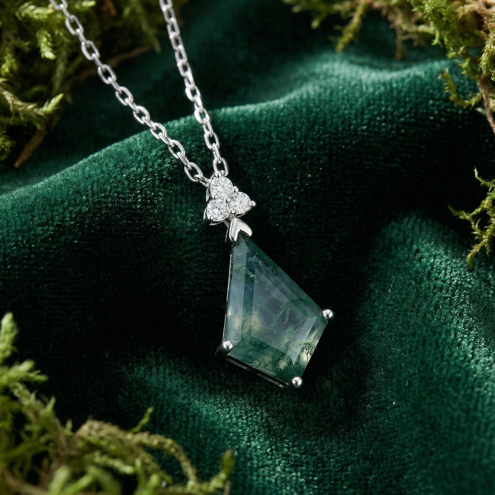 Trillion Cut Natural Moss Agate Point Necklace - S925 Sterling Silver