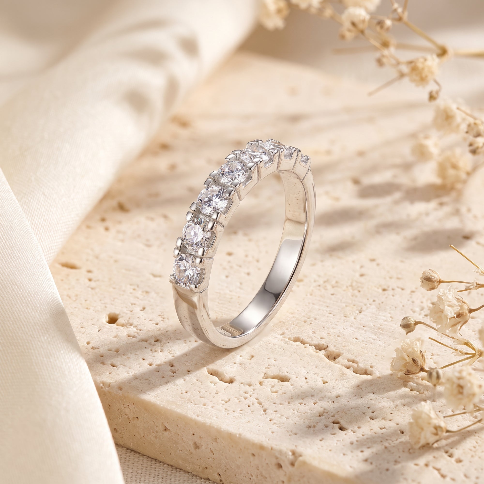 The Evadienne Ring