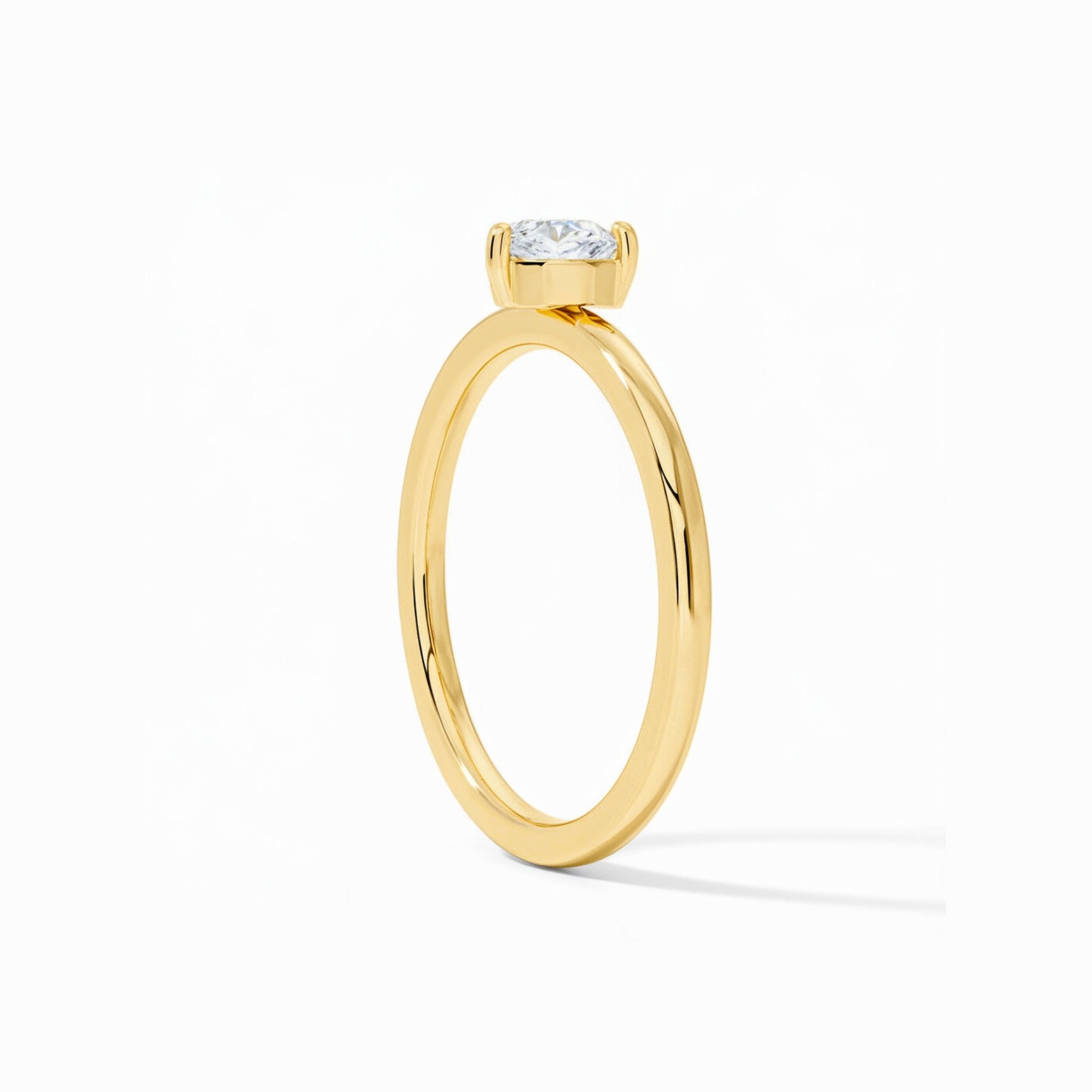14K solid gold Amour heart ring with moissanite or lab-grown diamond