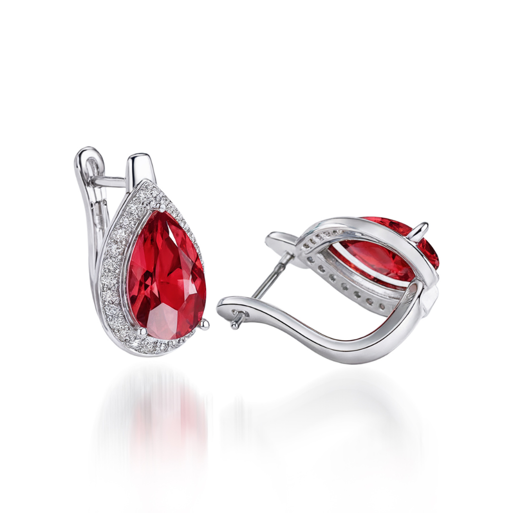 Boucles d'oreilles rubis en forme de larme