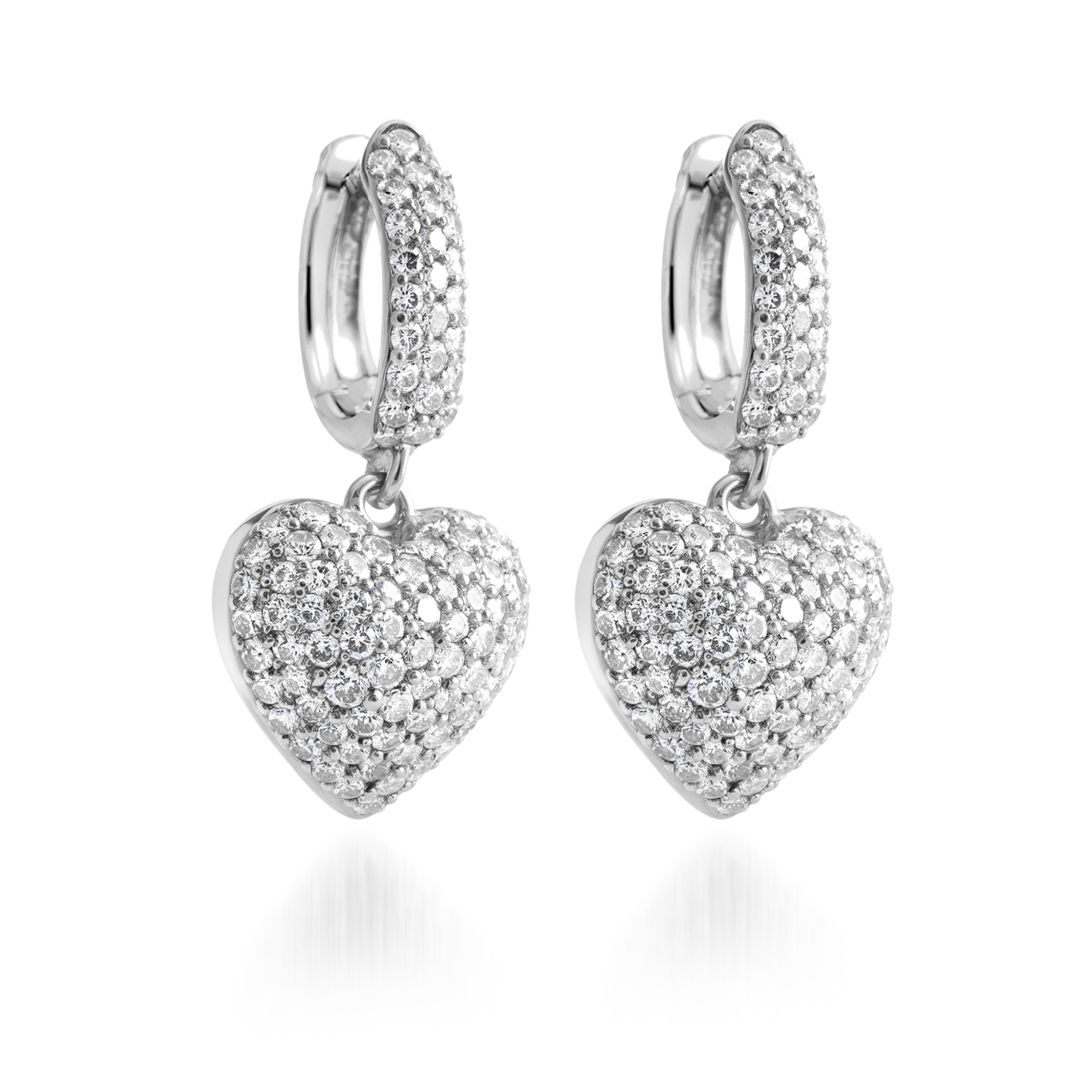 Boucles d'oreilles pendantes cœur incrustées de diamants