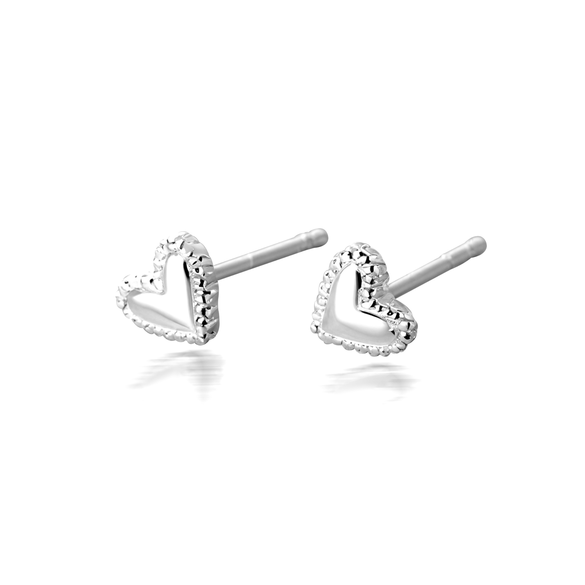 Boucles d'oreilles minimalistes cœur délicates