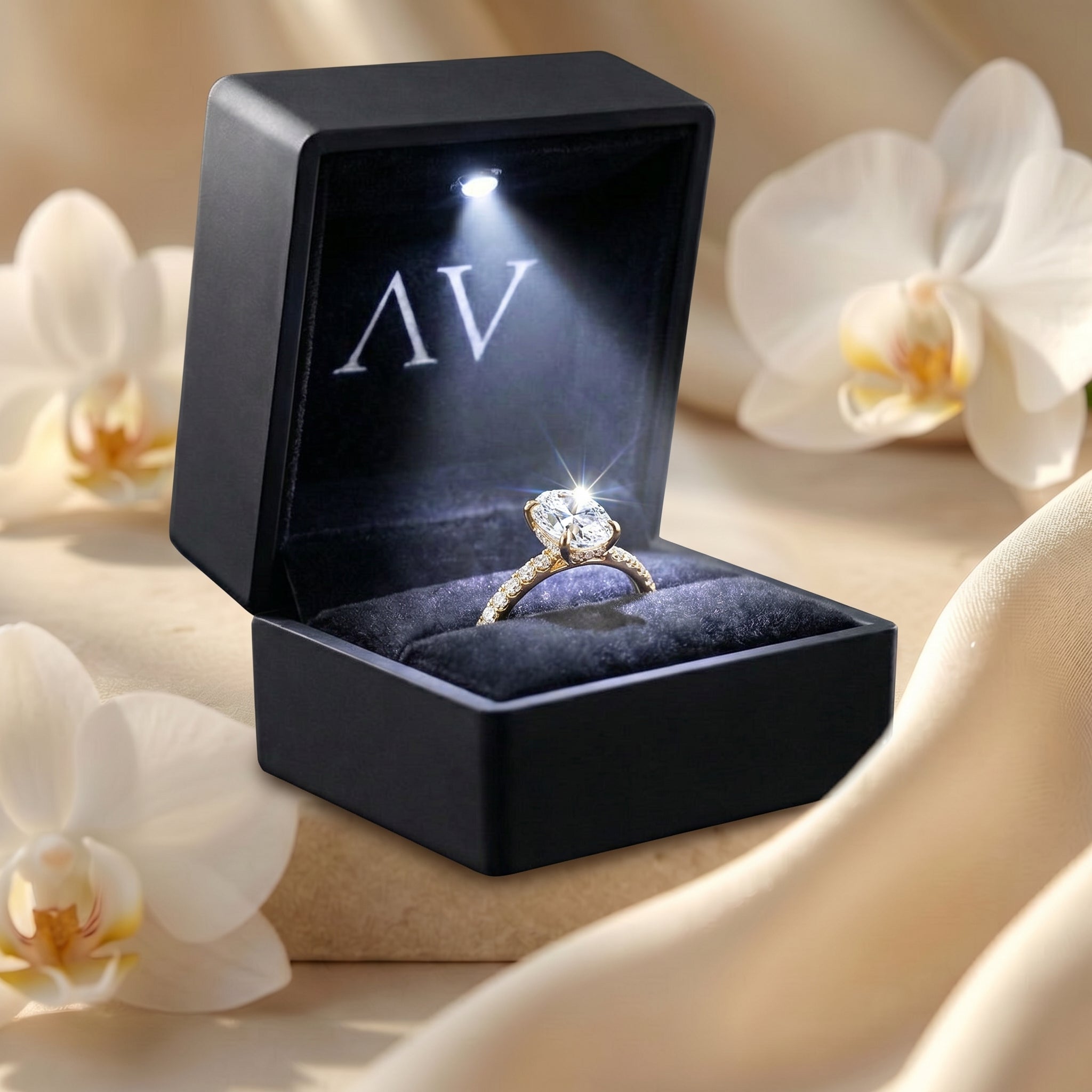 AI0009-OVA-0.5CT-PAVE-SOLIT - Premium LED Gift Box Presentation