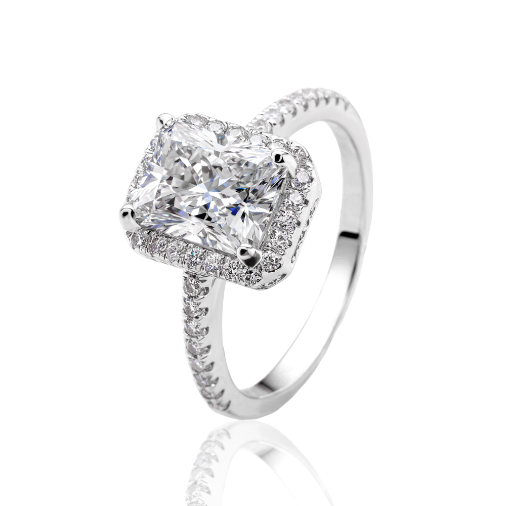 Bague d'éternité pavée de moissanite taille radiant 2CT
