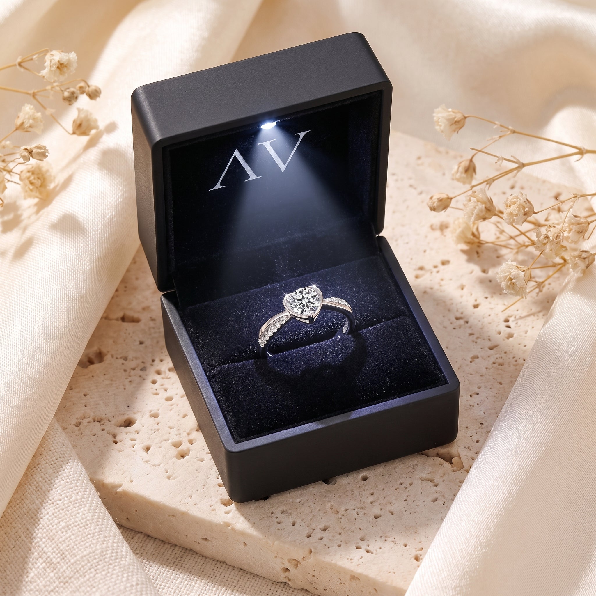 YLQ4678-rings - Premium LED Gift Box Presentation