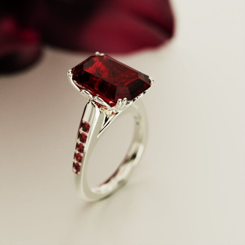 Red Dream: Bague sculptée rubis taille émeraude - Argent Sterling S925