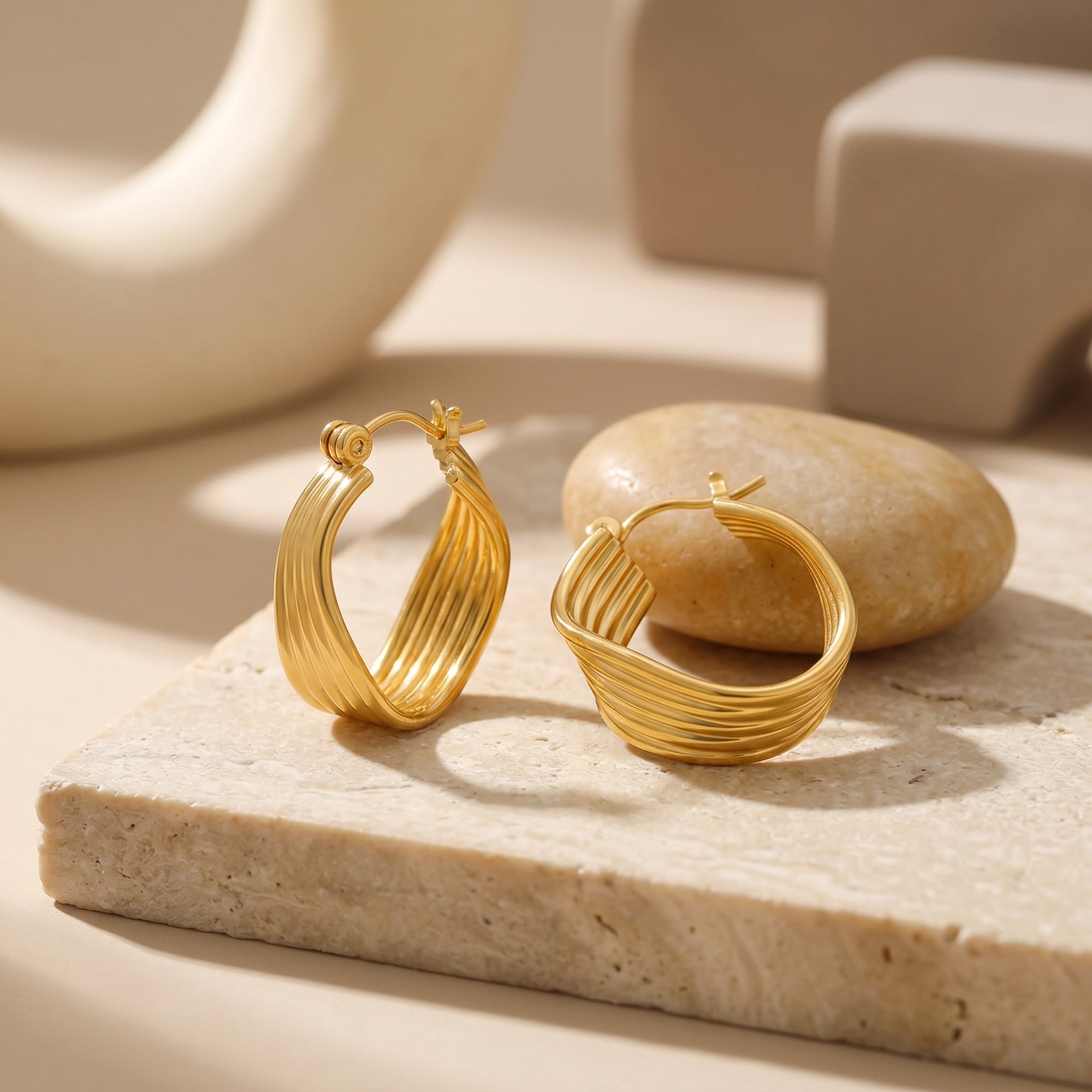 The Isolina Hoop Earrings