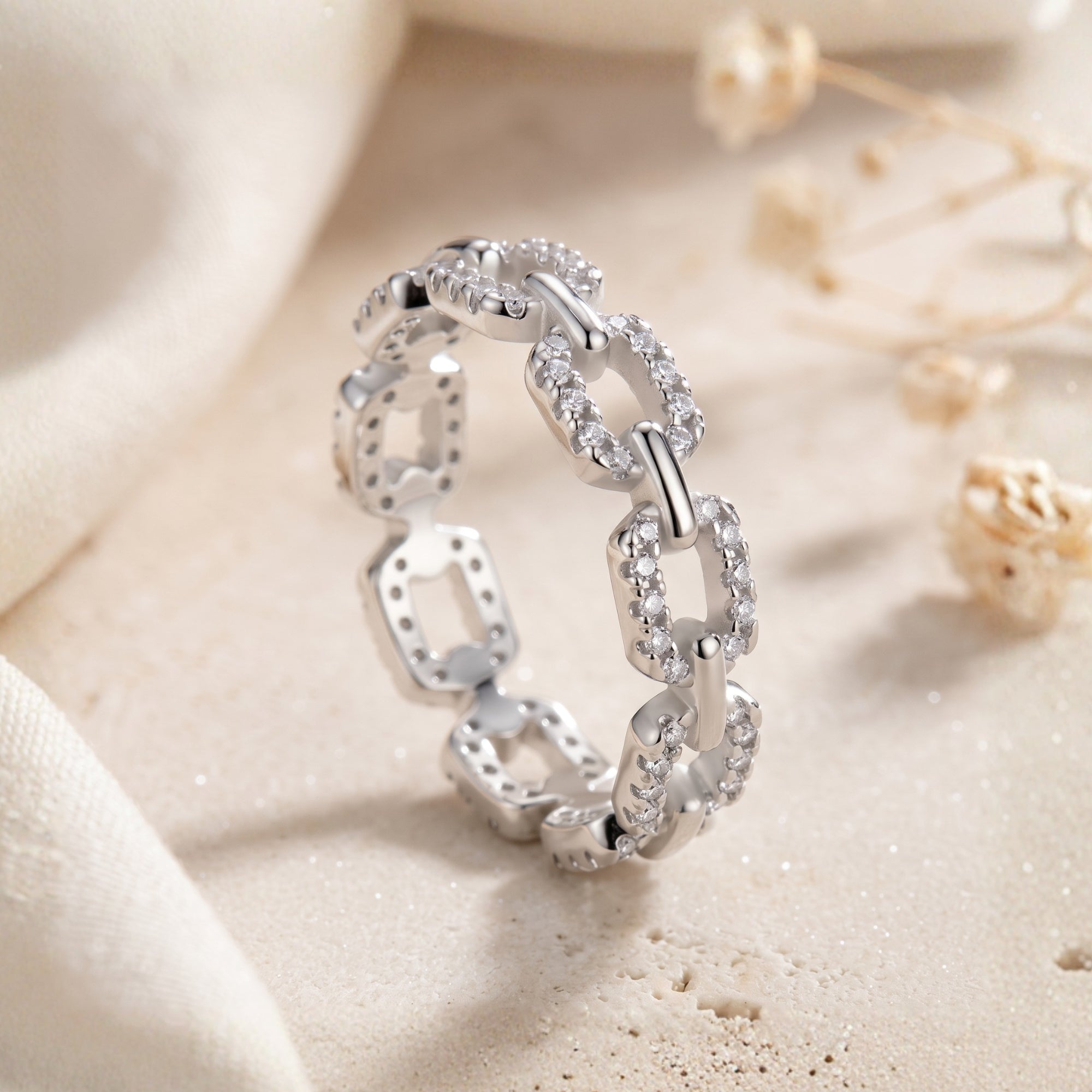 La Bague Adoralique