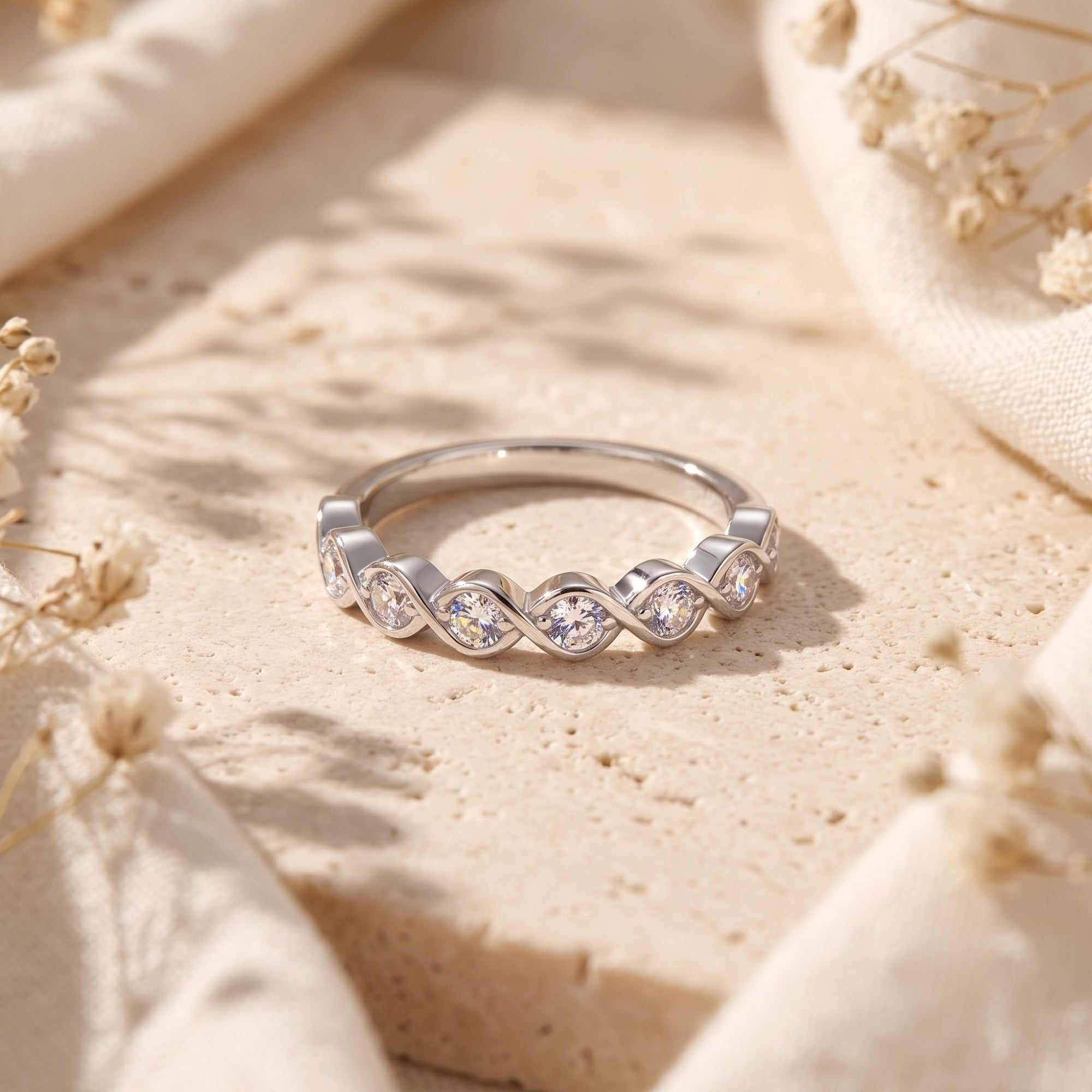 The Amandelle Ring