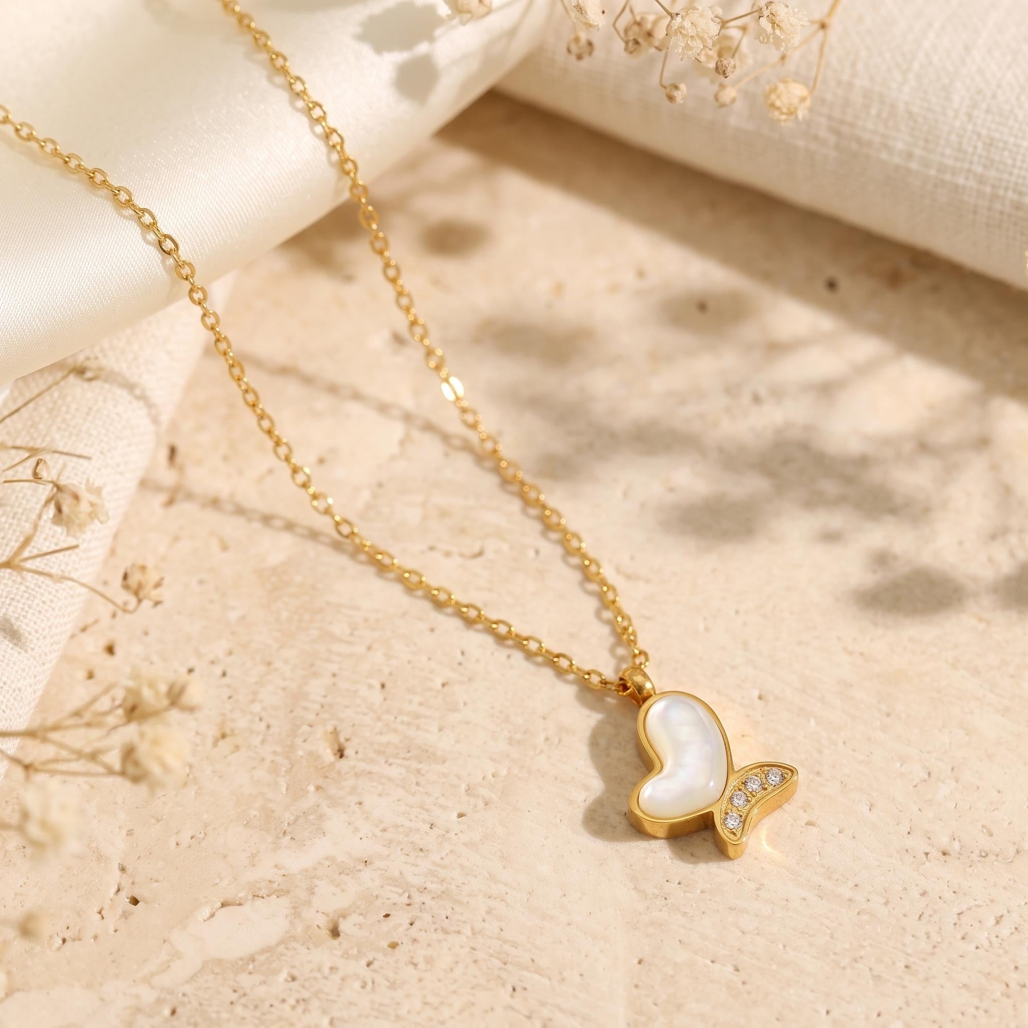 The Brielle Mother of Pearl Necklace