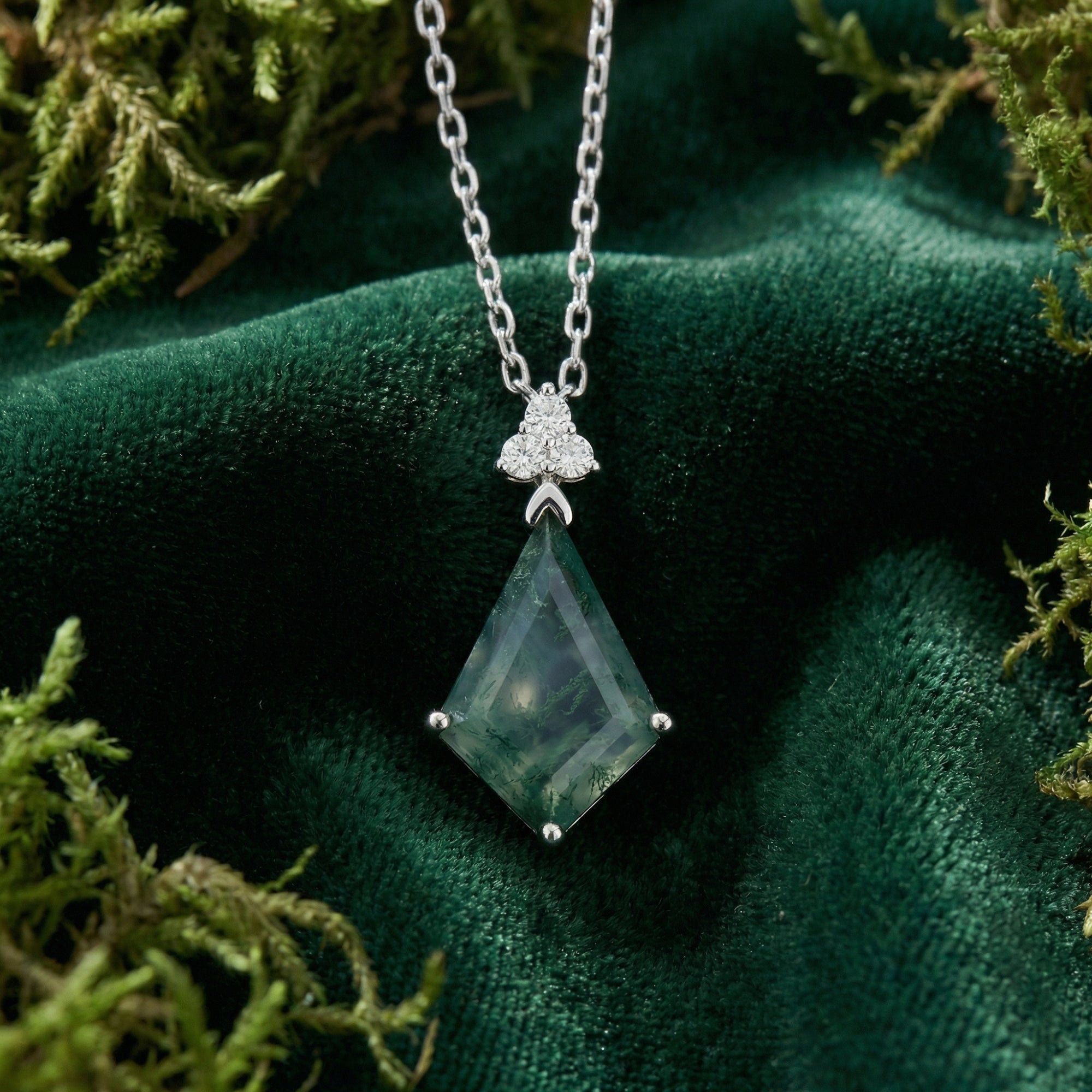 Trillion Cut Natural Moss Agate Point Necklace - S925 Sterling Silver