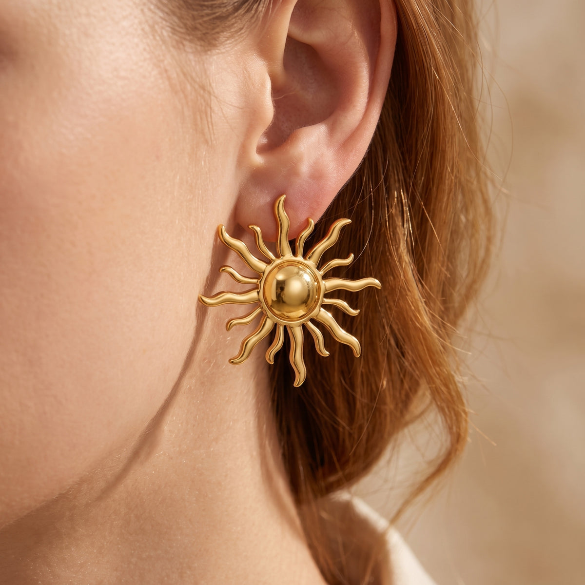 Les boucles d’oreilles Solstice Sunburst