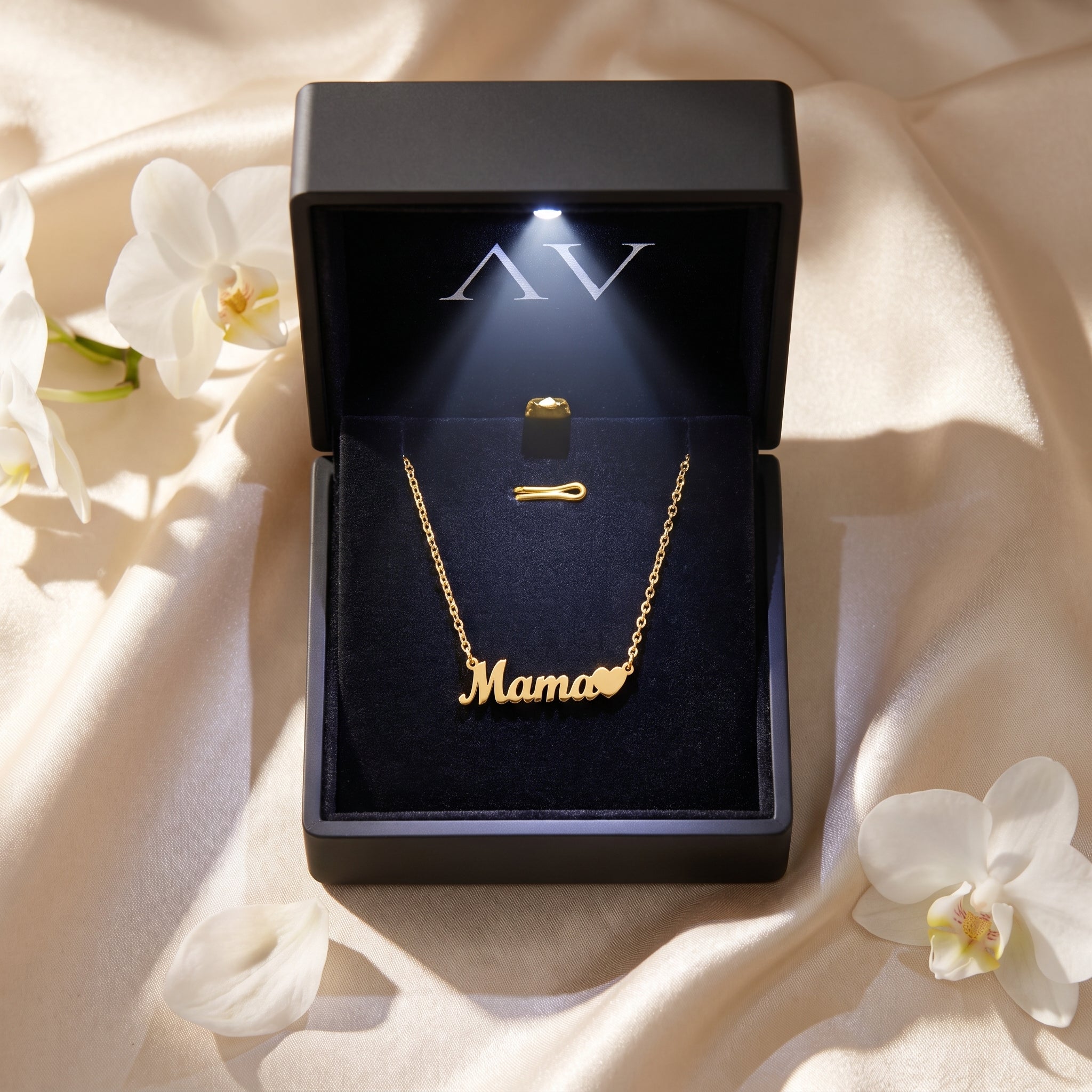YLQ4408-necklace - Premium LED Gift Box Presentation