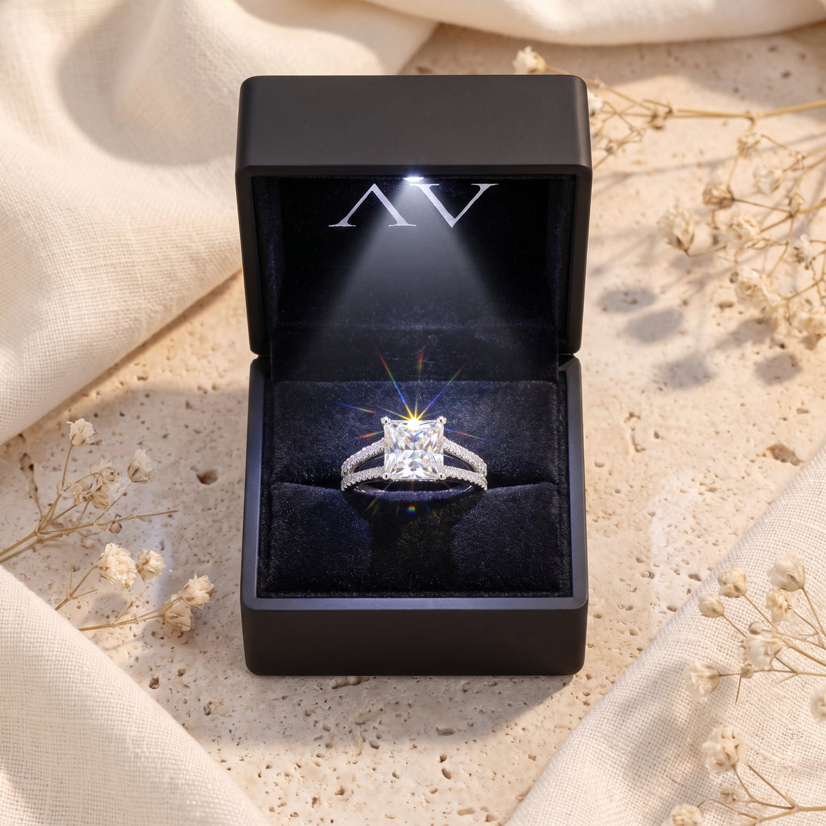 YLQ4700-rings - Premium LED Gift Box Presentation