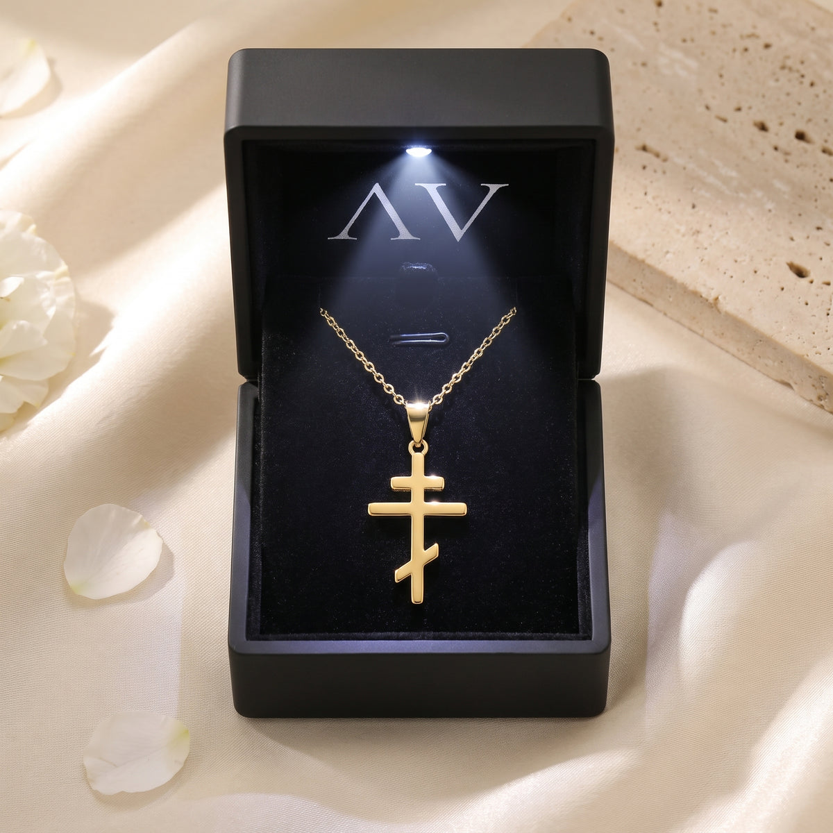 YLQ49281-NECKLACE - Premium LED Gift Box Presentation
