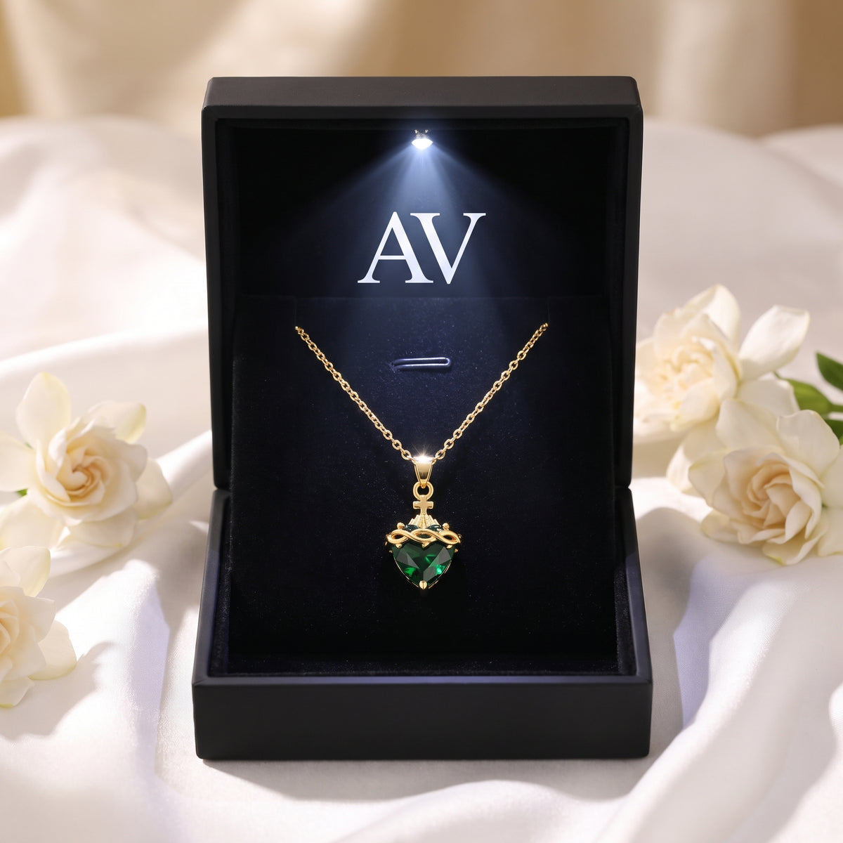 YLQ49289-NECKLACE - Premium LED Gift Box Presentation