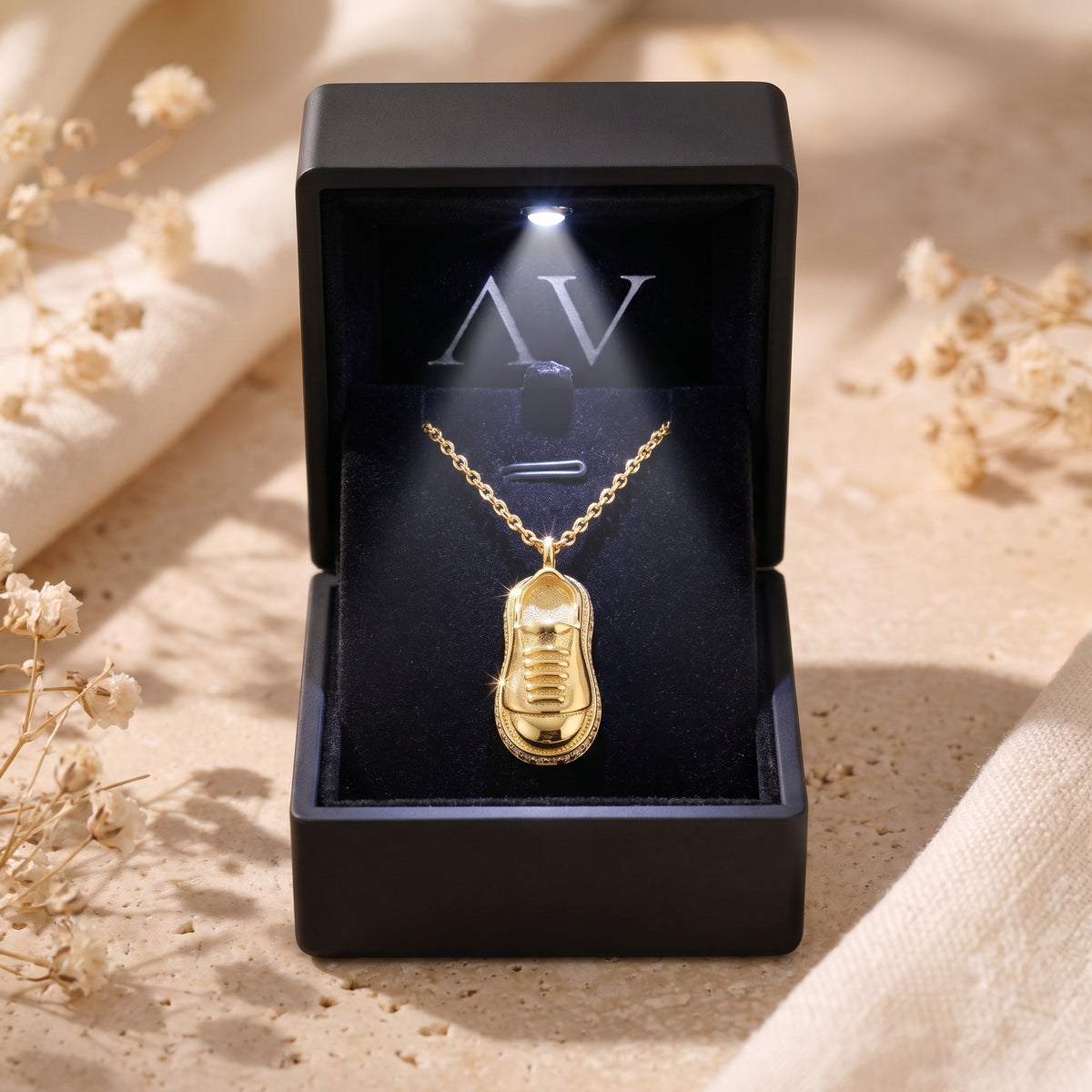 YLQ49304-NECKLACE - Premium LED Gift Box Presentation