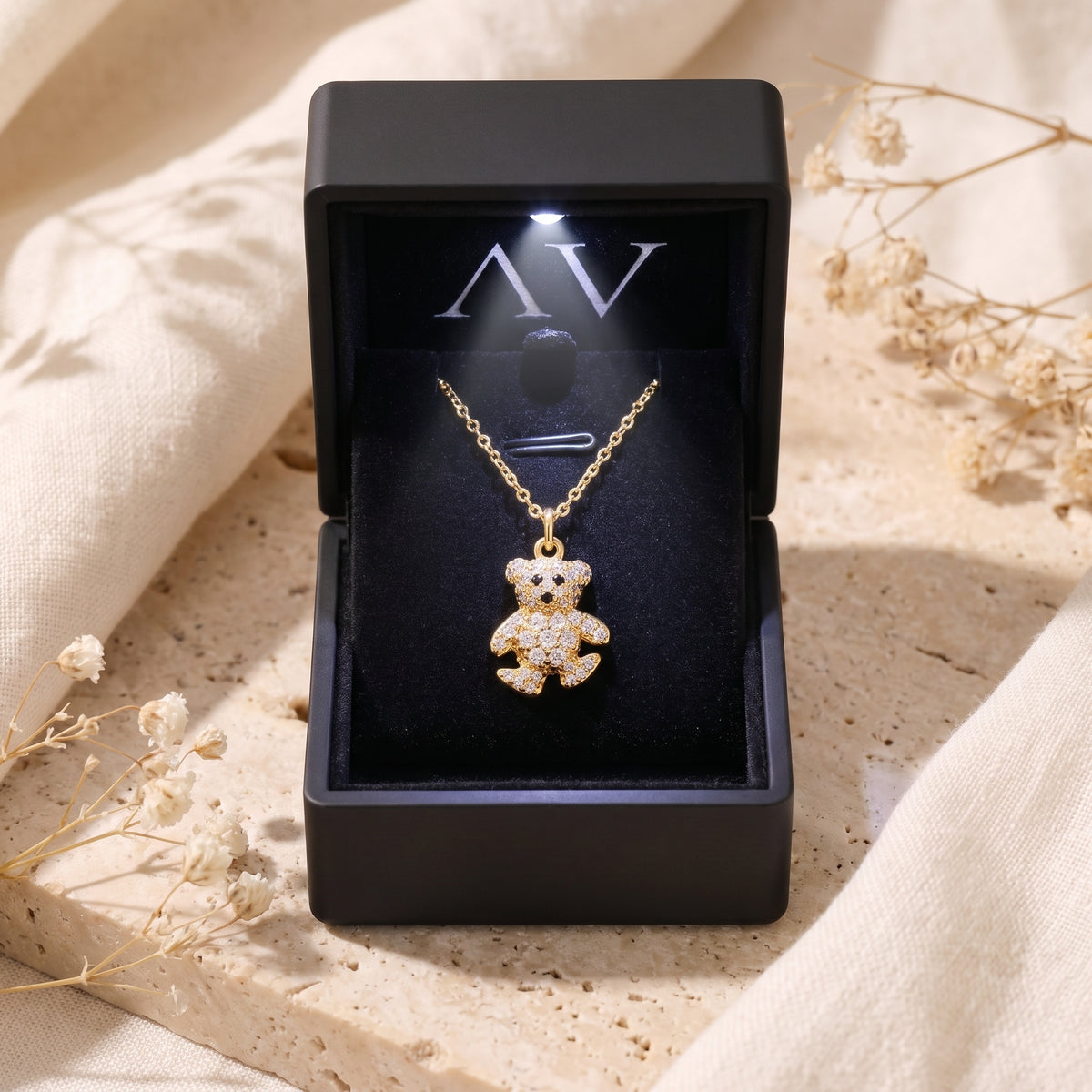 YLQ49315-NECKLACE - Premium LED Gift Box Presentation