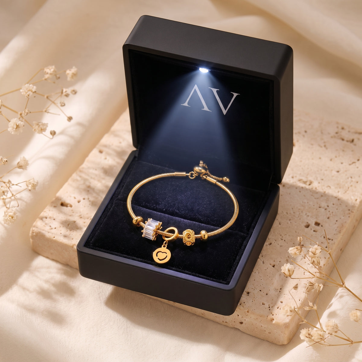 YLQ49430-bracelet - Premium LED Gift Box Presentation