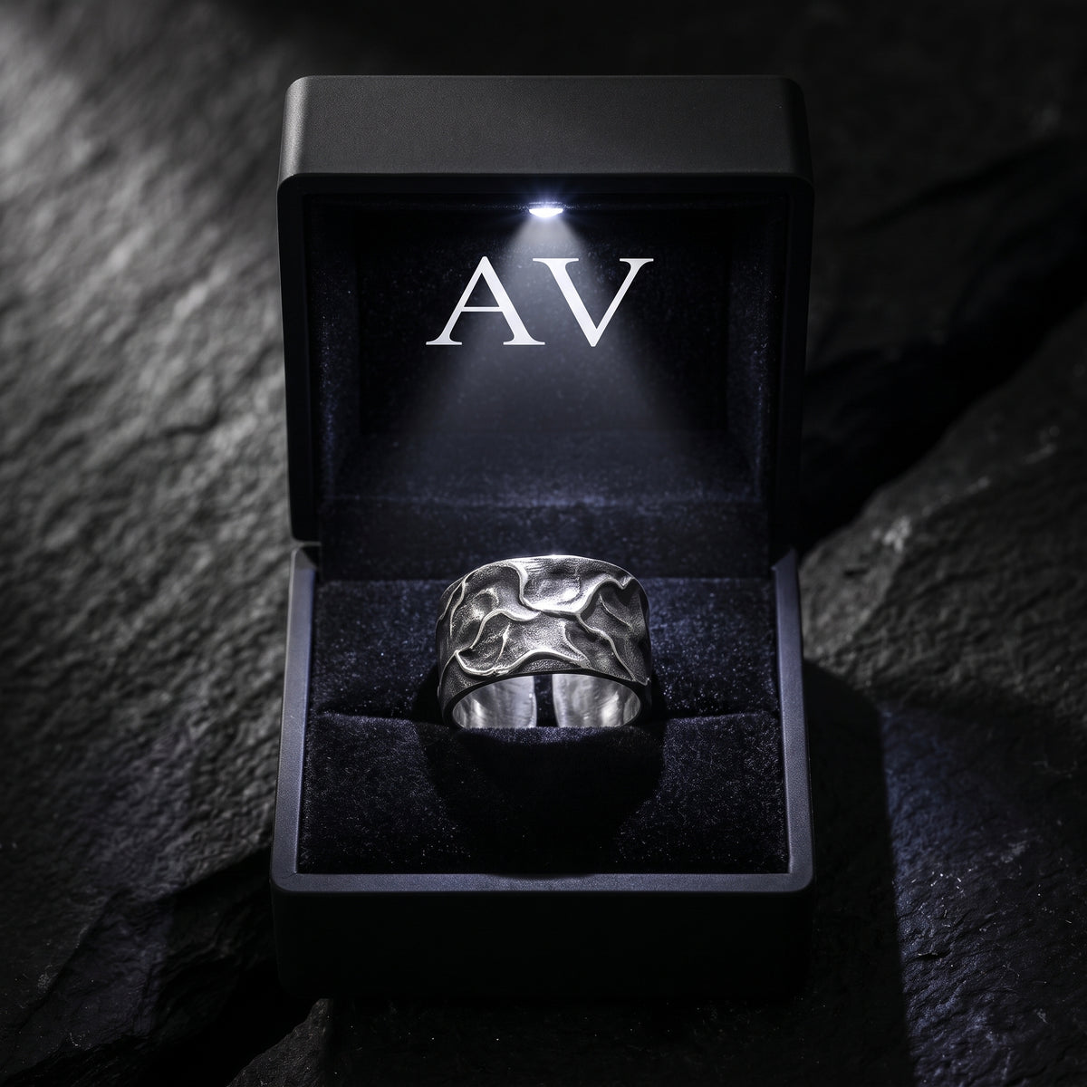 YLQ50001-rings - Premium LED Gift Box Presentation