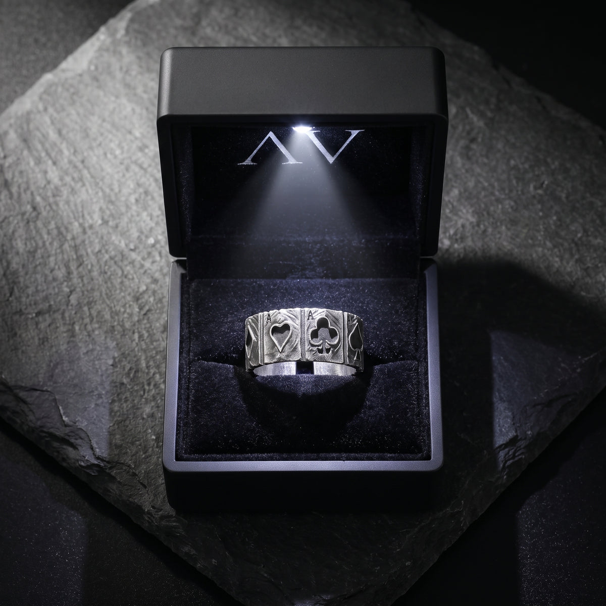 YLQ50002-rings - Premium LED Gift Box Presentation