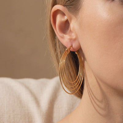 YLQ49208-earrings lifestyle video