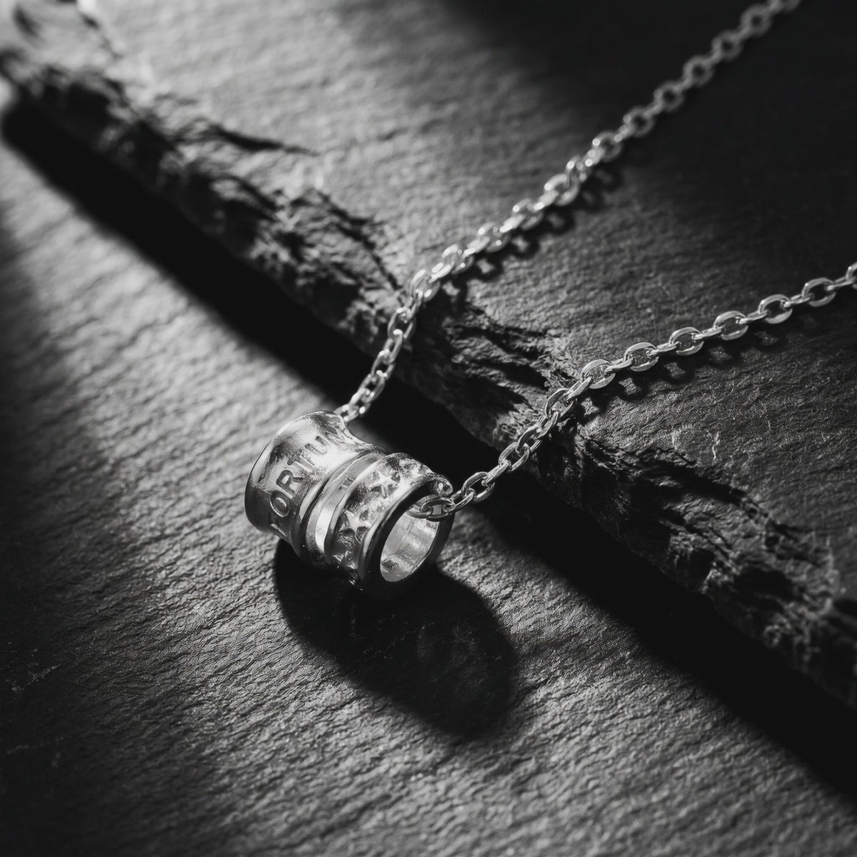 YLQ50094-Necklace rotation video
