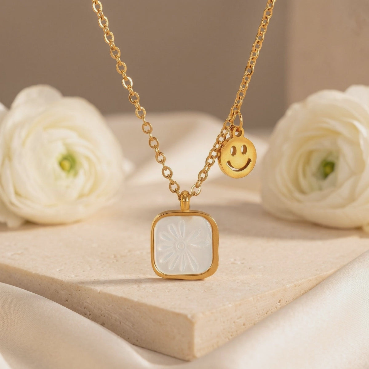 YLQ49010-NECKLACE rotation video