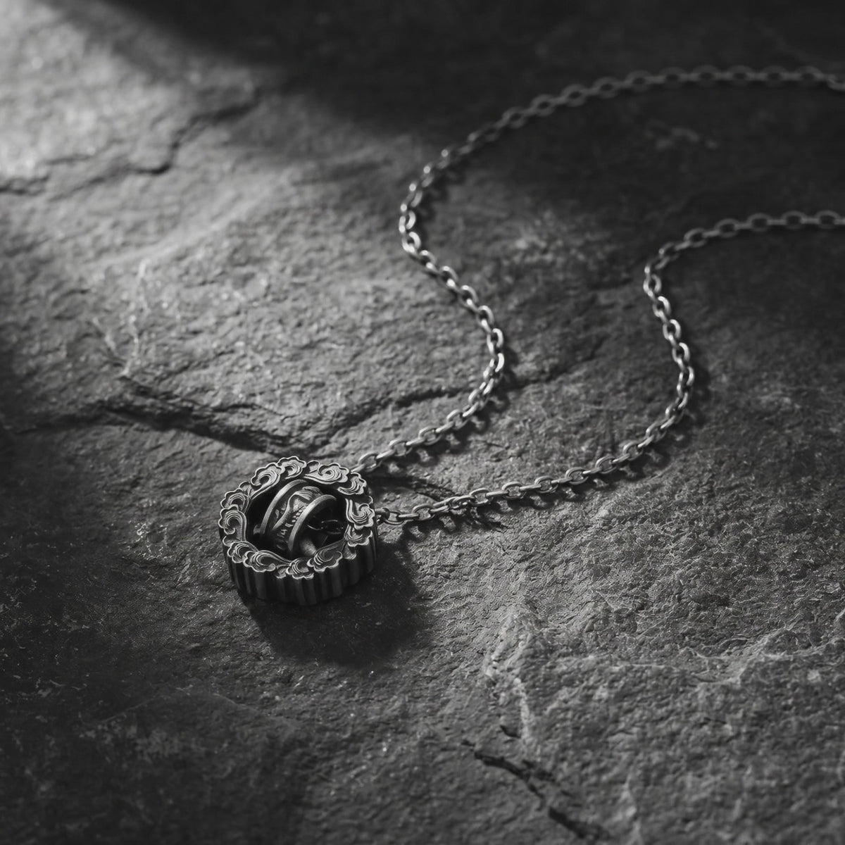 YLQ49949-Necklace rotation video