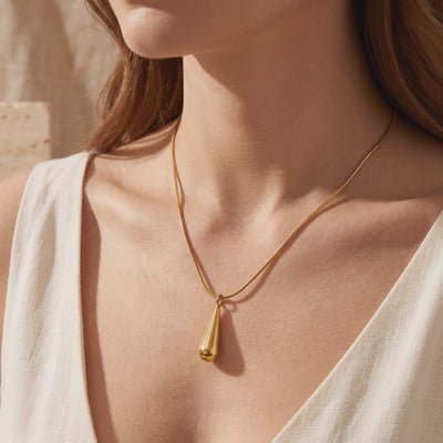 YLQ49200-NECKLACE lifestyle video
