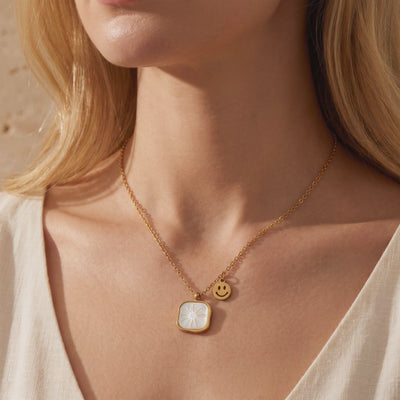 YLQ49010-NECKLACE lifestyle video